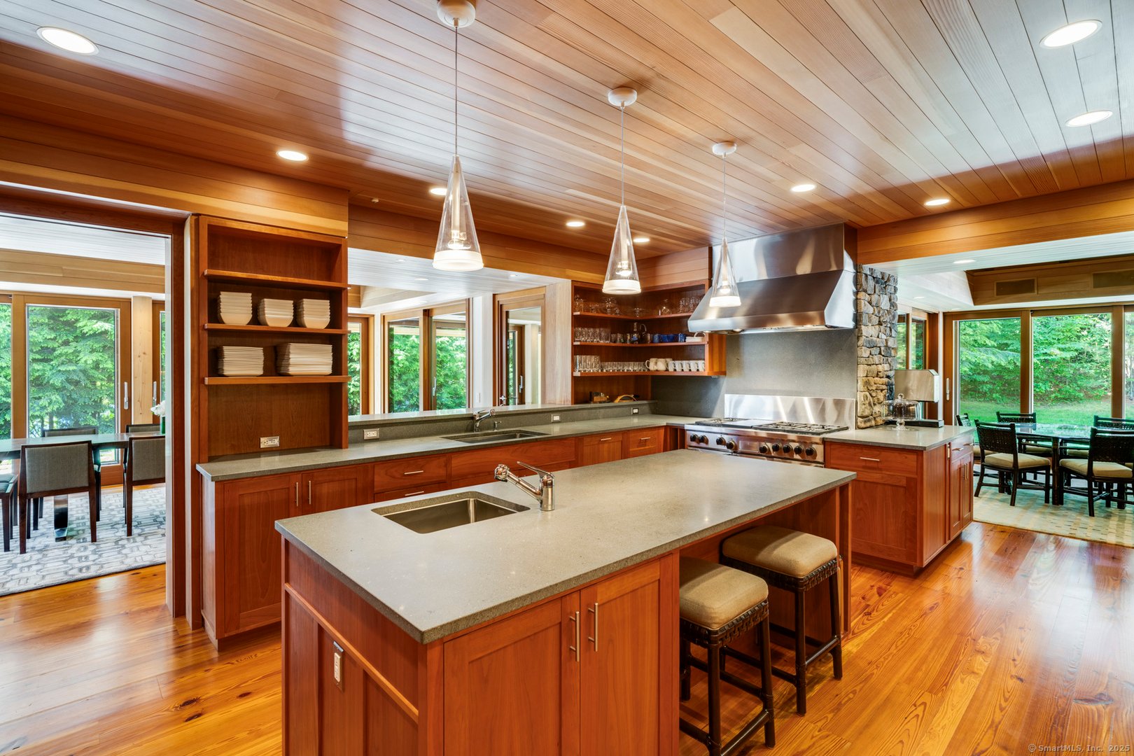 841 Winchester Road Photo 12