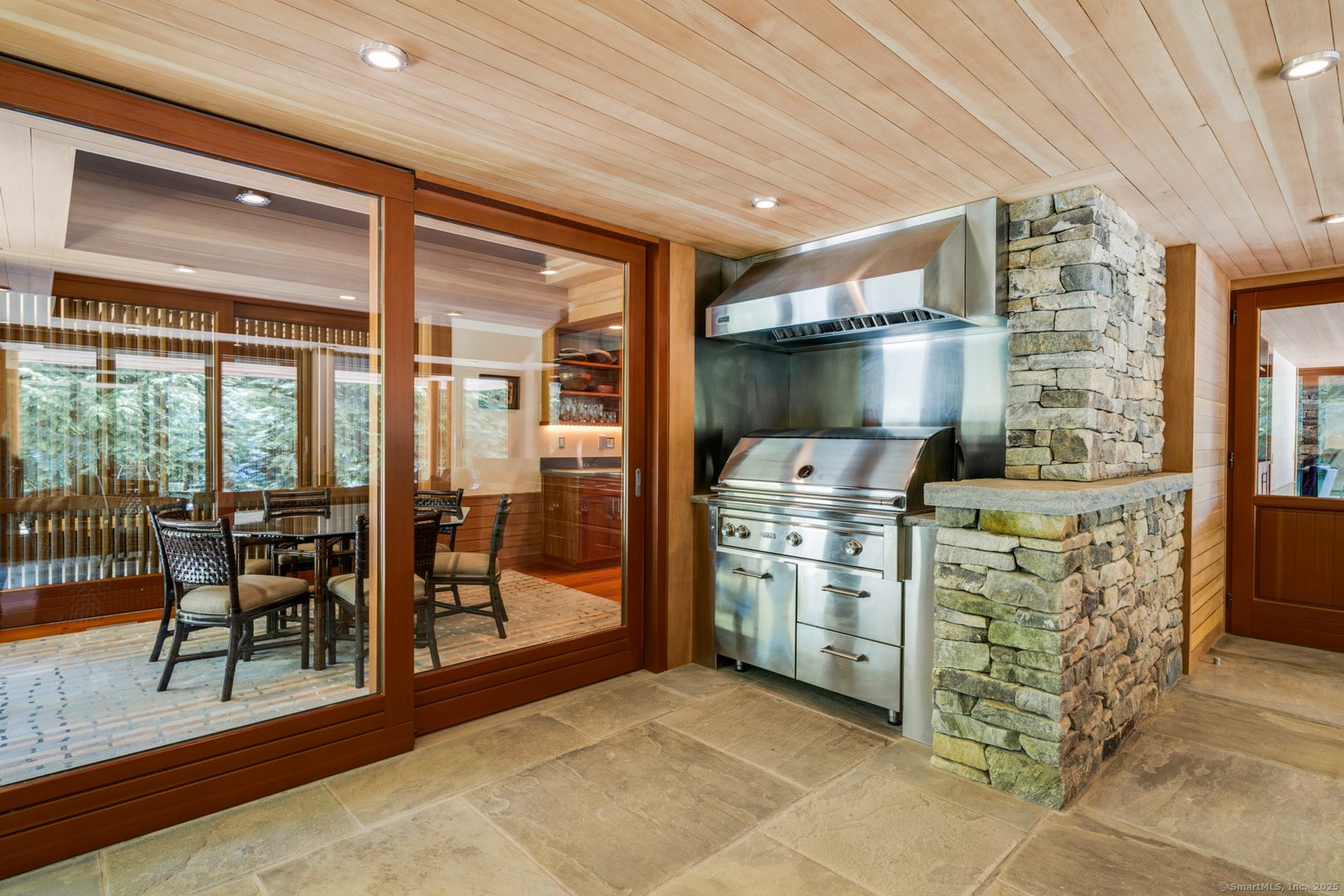 841 Winchester Road Photo 14