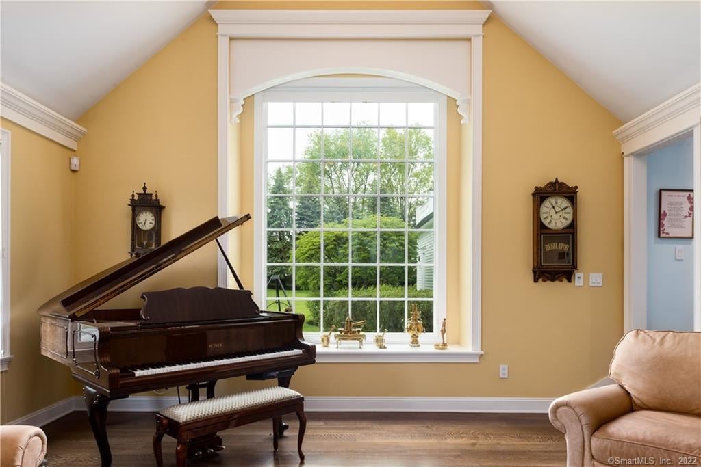 229 Umpawaug Road Photo 11