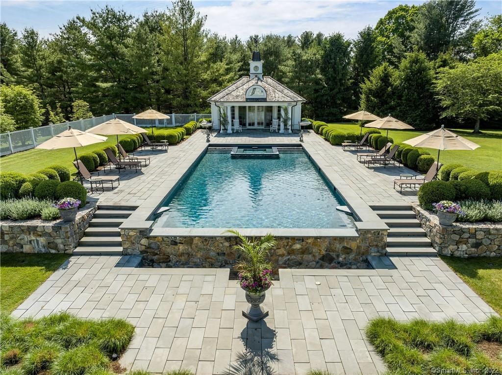 229 Umpawaug Road Photo 26