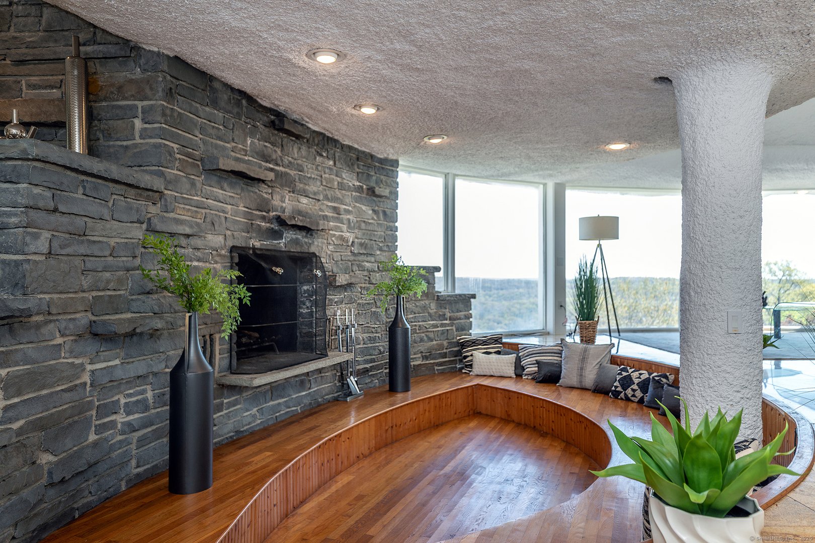 155 Shortwoods Road Photo 11