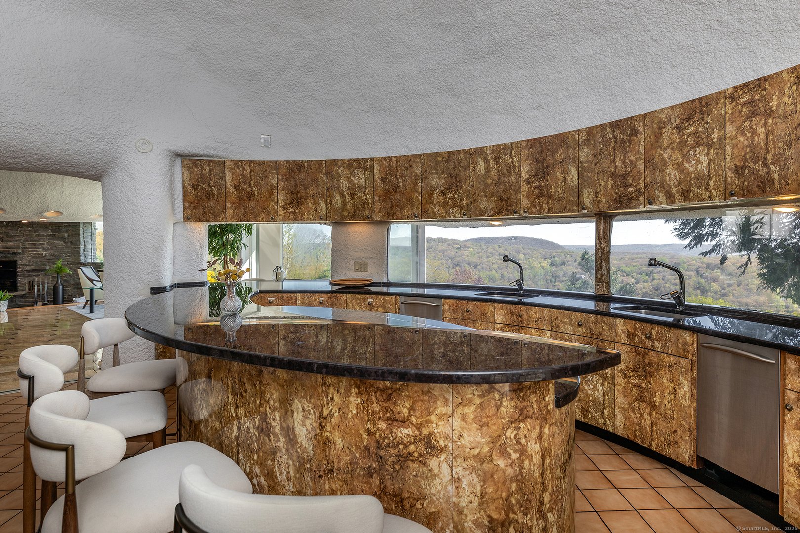 155 Shortwoods Road Photo 18