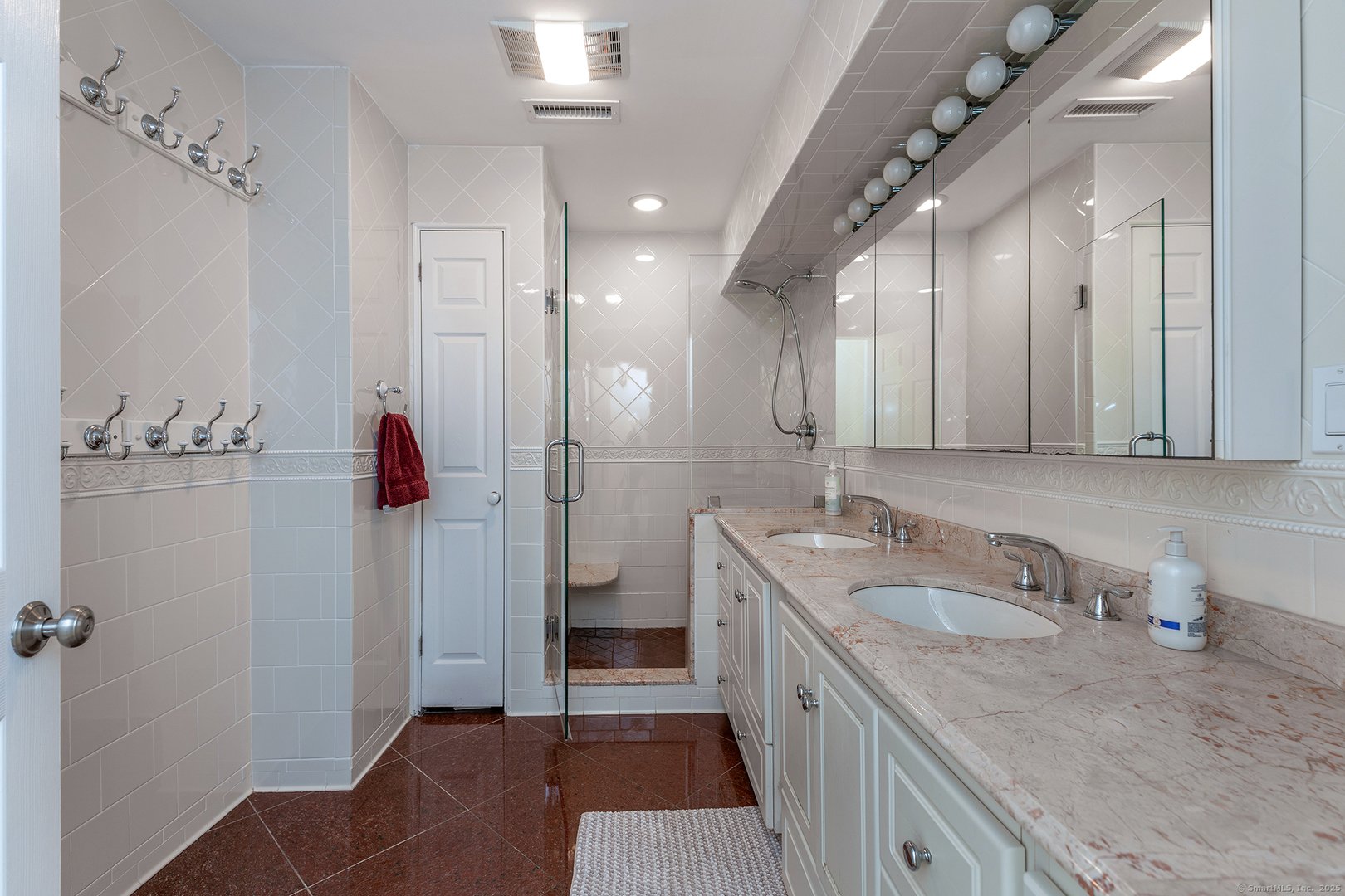 155 Shortwoods Road Photo 21