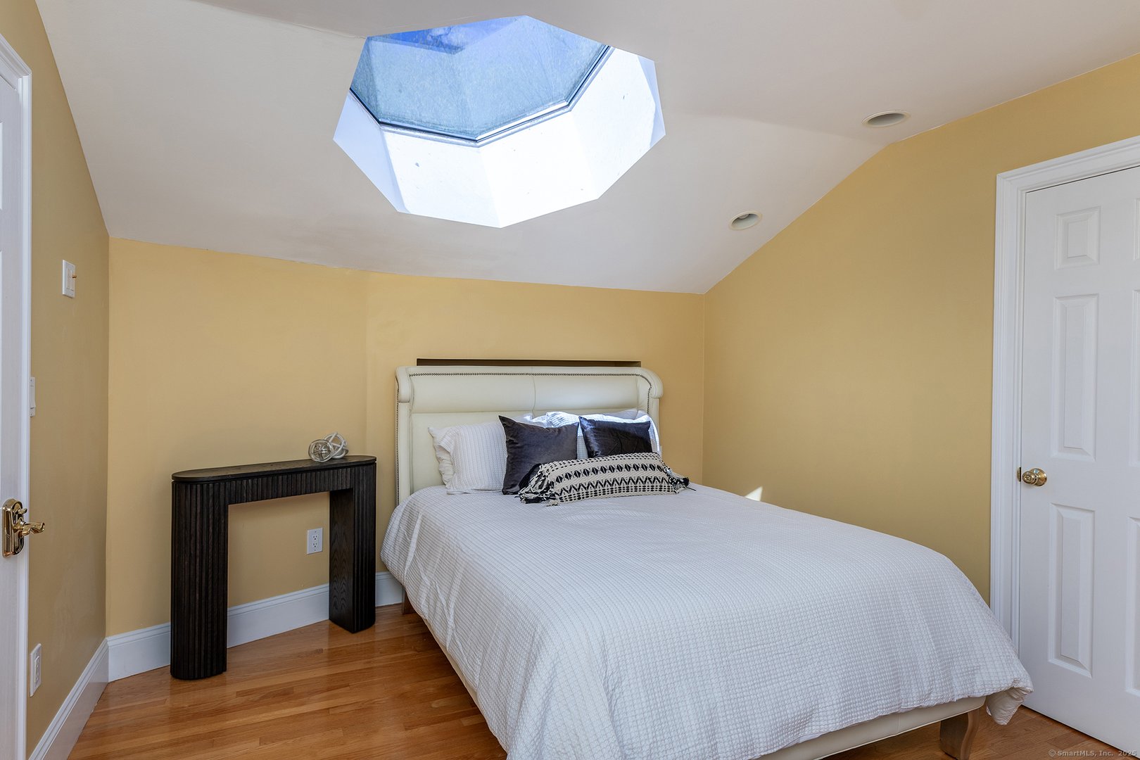 155 Shortwoods Road Photo 32