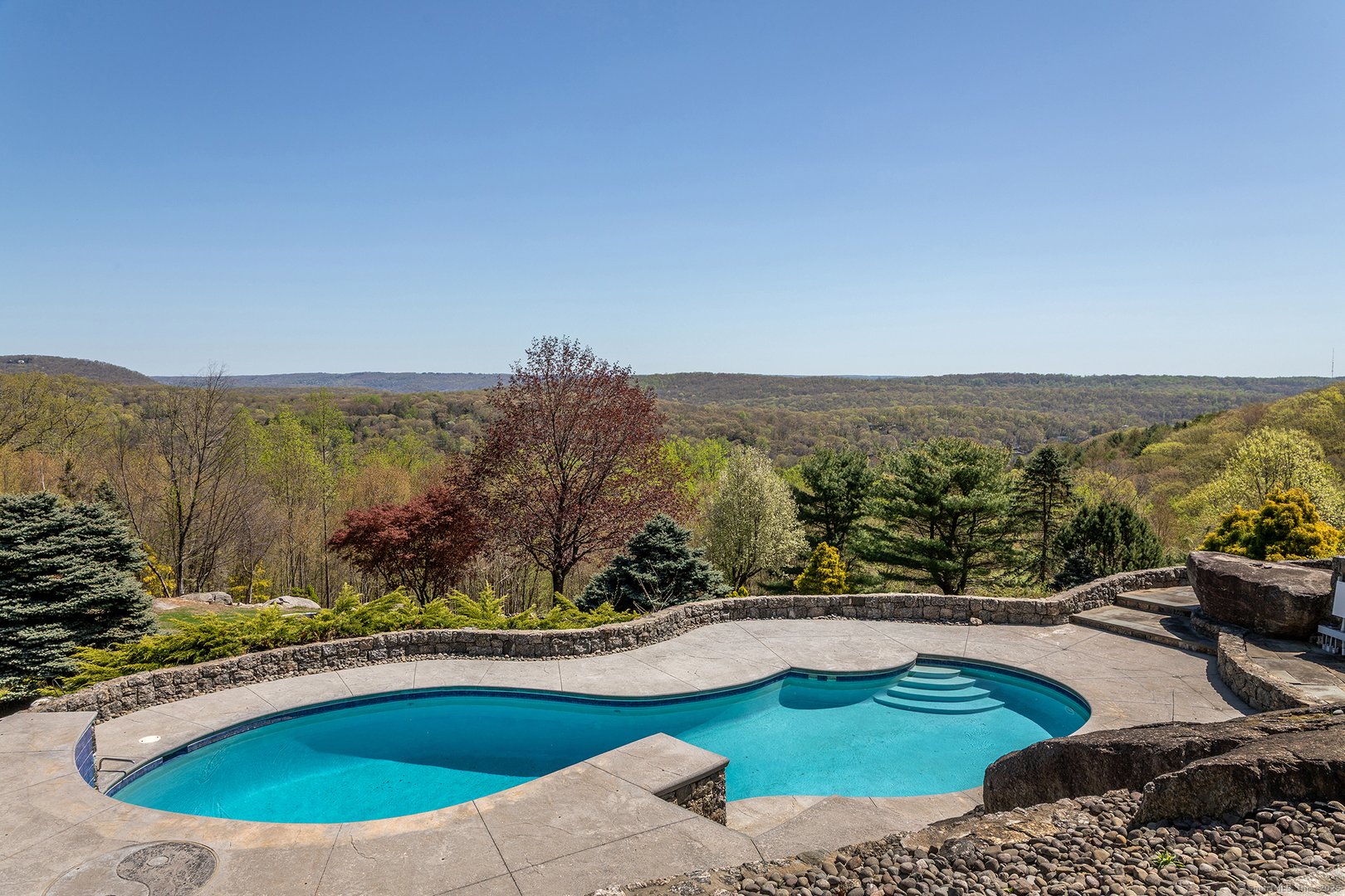 155 Shortwoods Road Photo 35