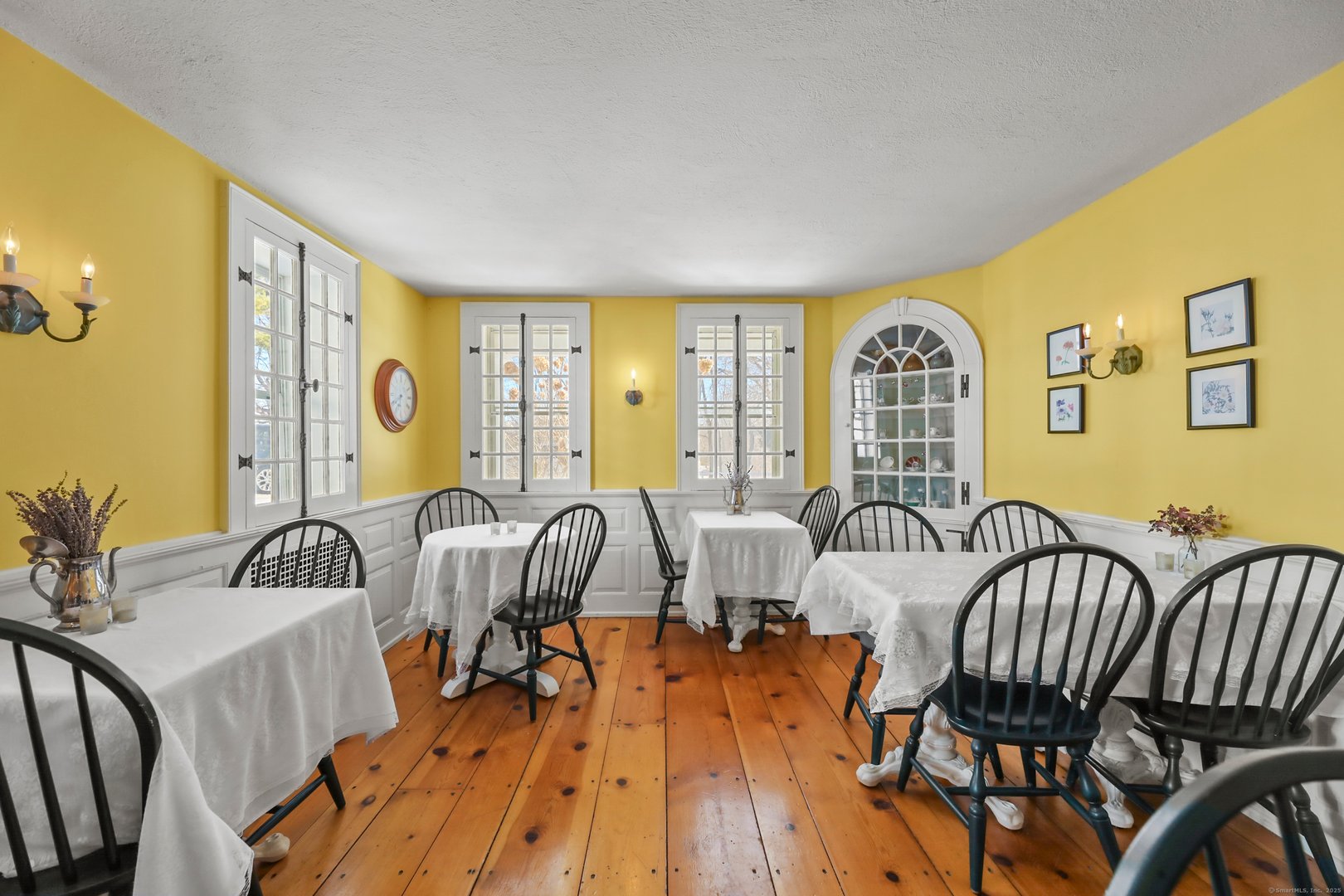 802 State Road Photo 12