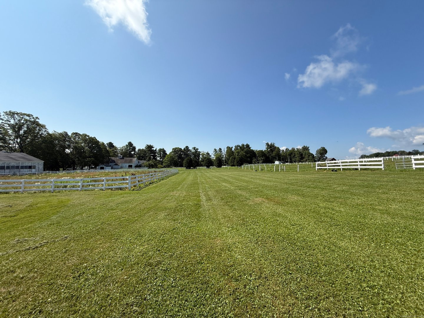 802 State Road Photo 32