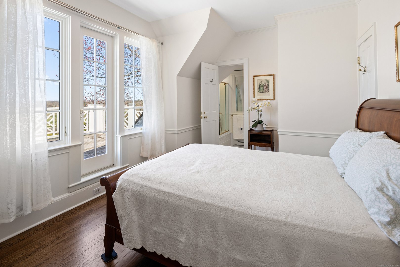 828 Sasco Hill Road Photo 25