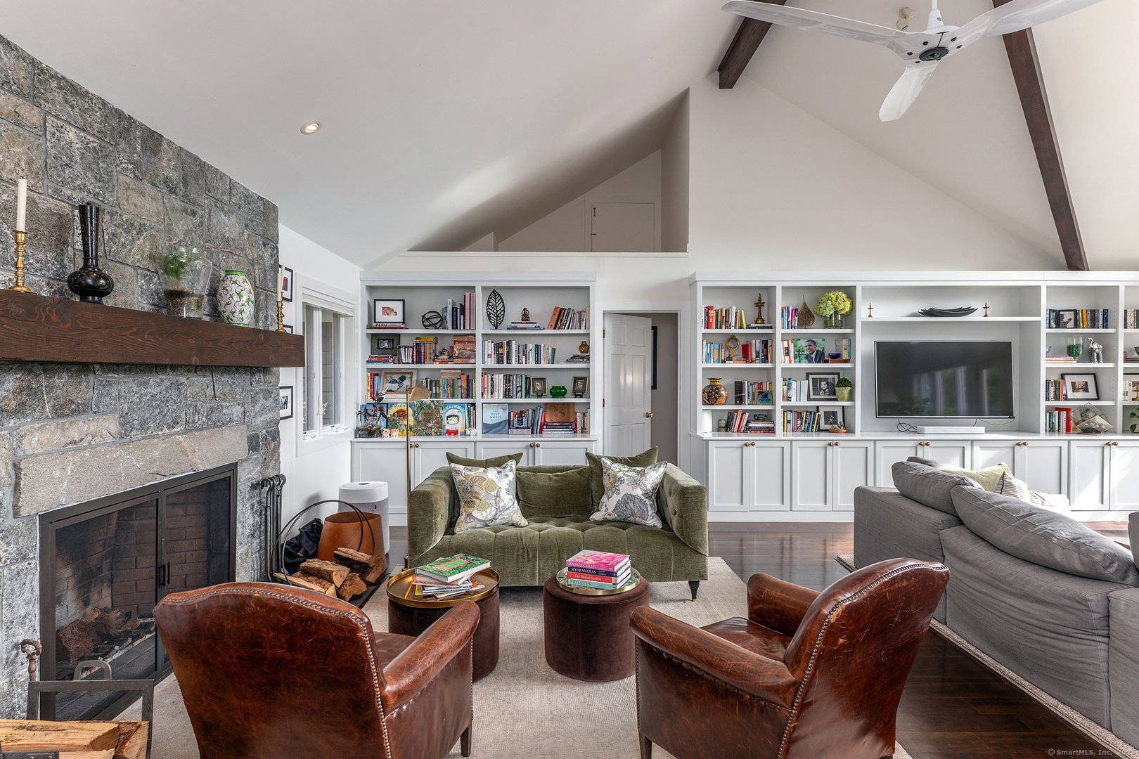 409 Northrop Street Photo 6