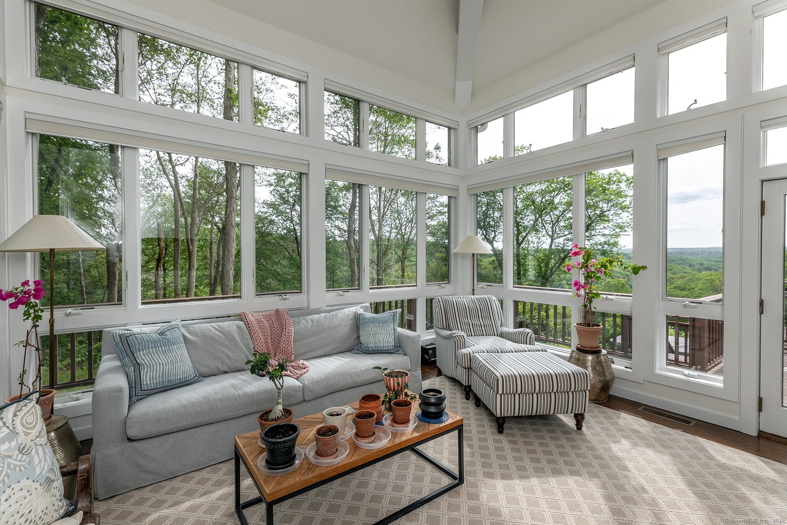 409 Northrop Street Photo 11