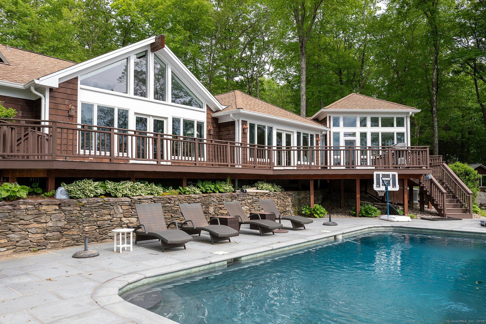 409 Northrop Street Photo 12