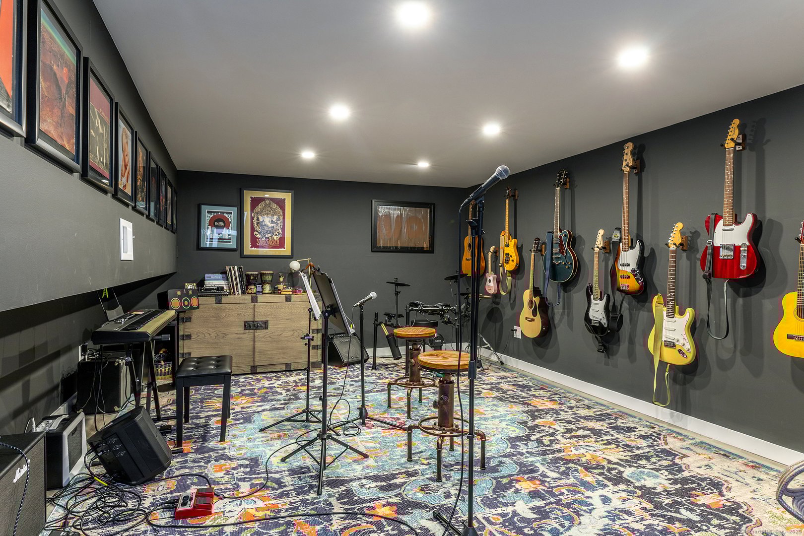 409 Northrop Street Photo 16