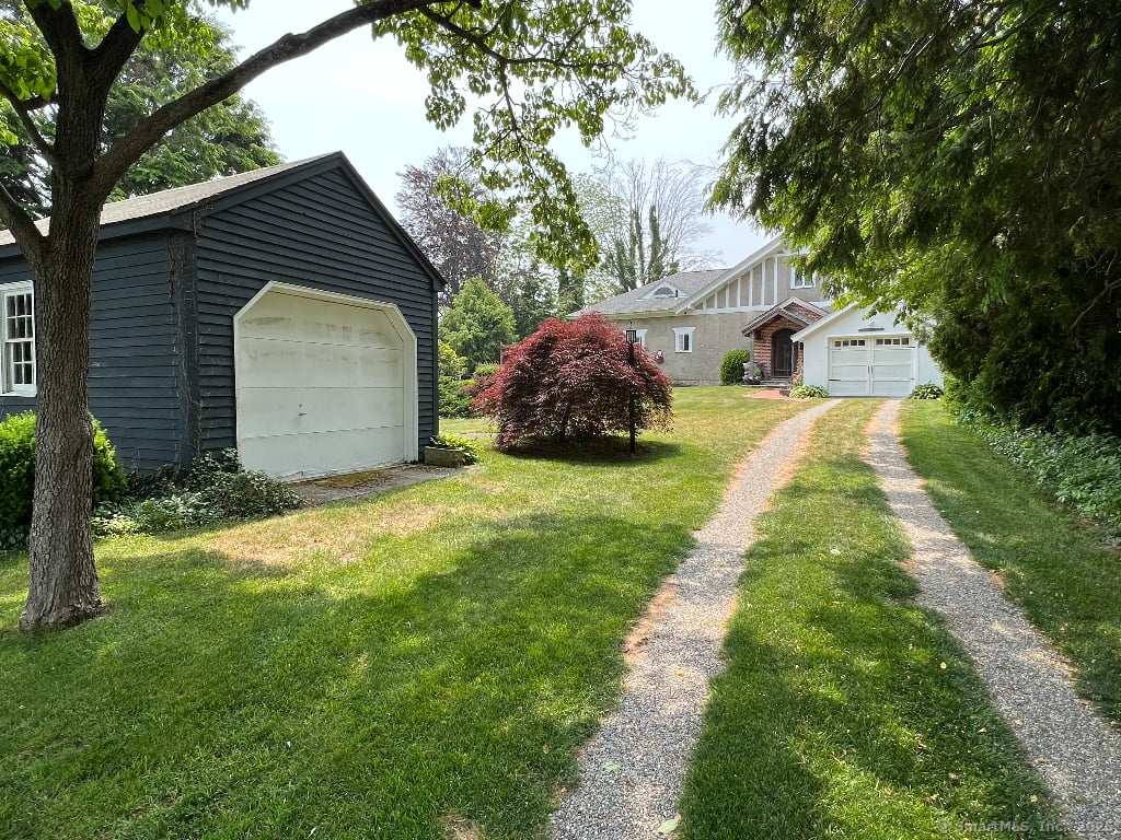 9 Columbus Avenue Photo 3