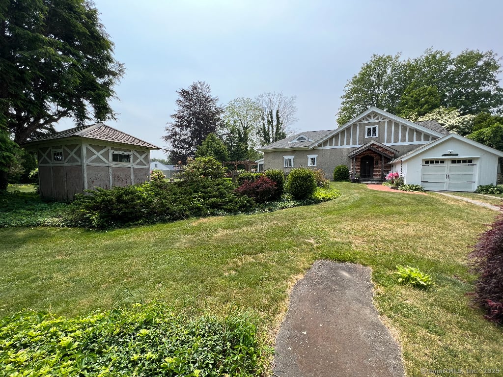 9 Columbus Avenue Photo 4