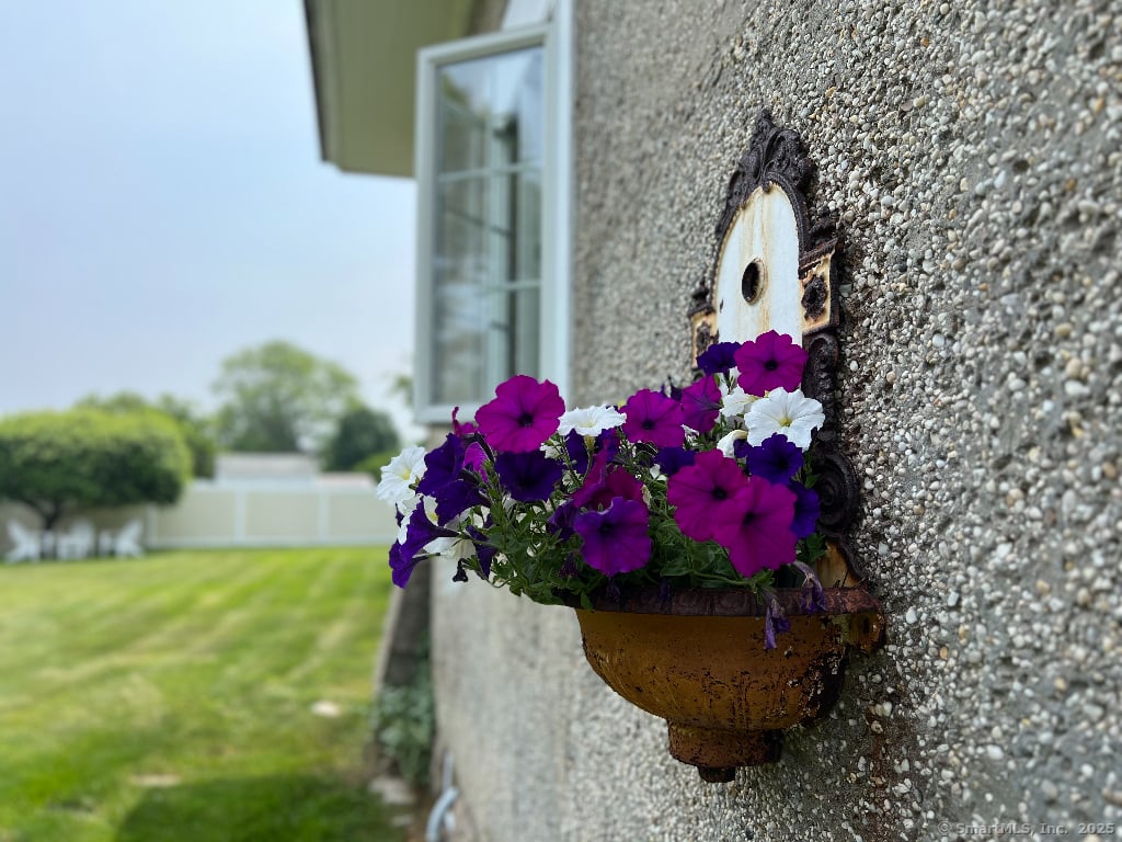 9 Columbus Avenue Photo 6