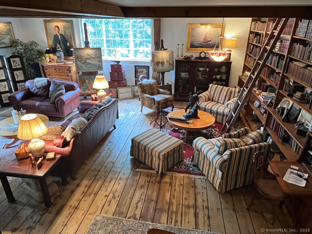 9 Columbus Avenue Photo 14