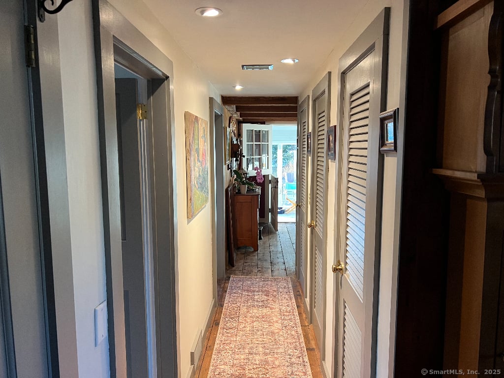 9 Columbus Avenue Photo 23