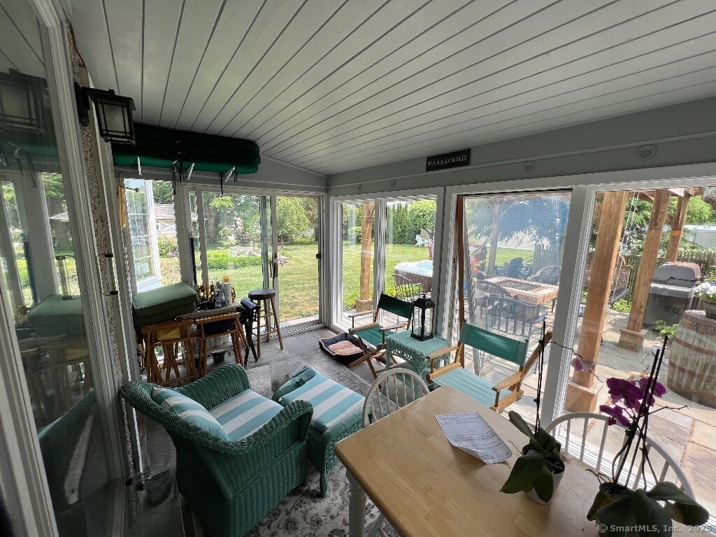 9 Columbus Avenue Photo 38