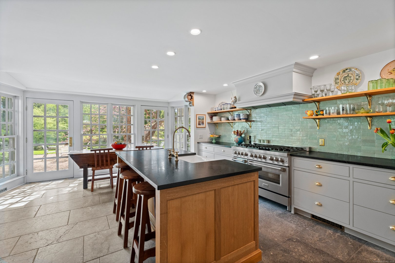 38 Three Bridges Road Photo 5