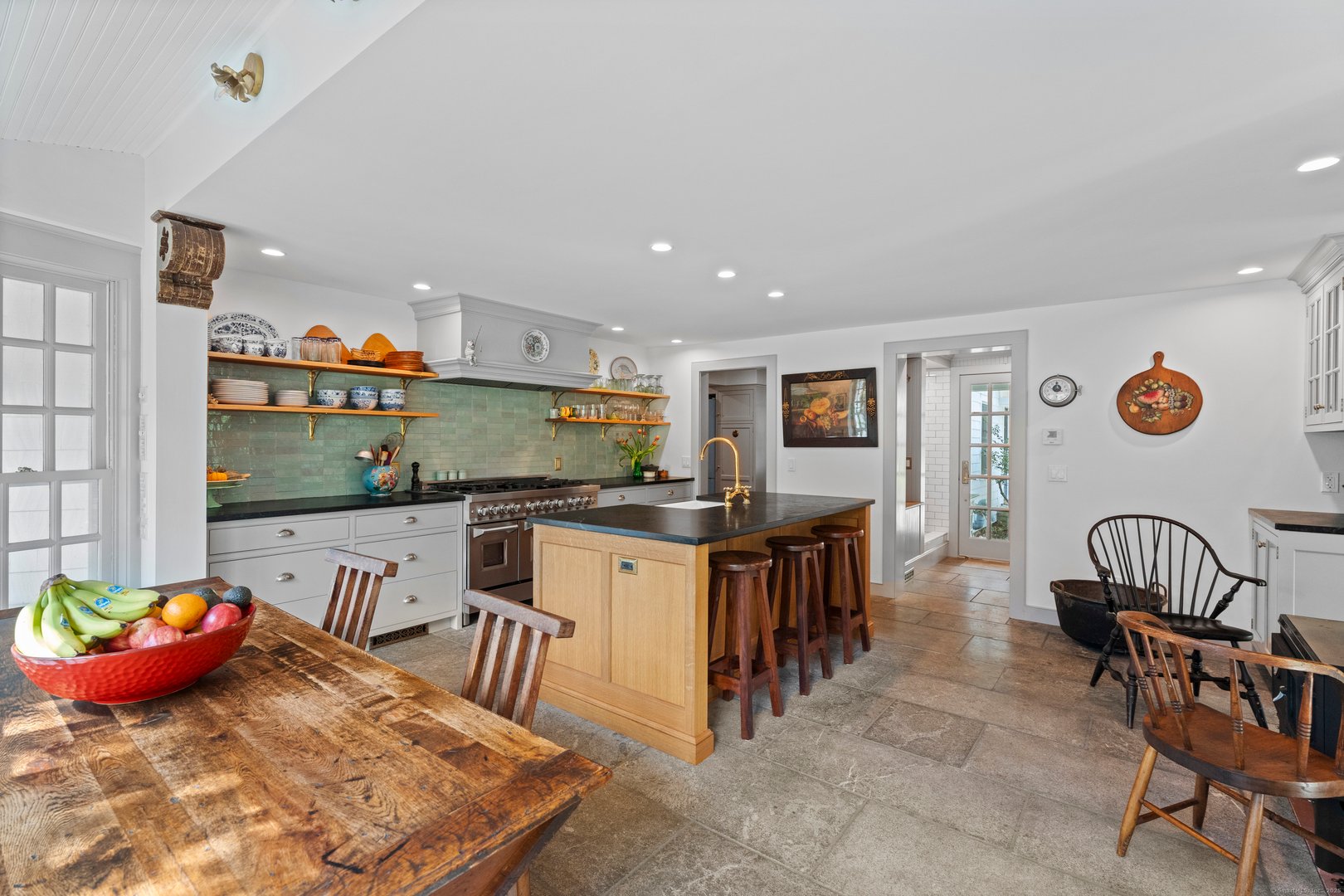 38 Three Bridges Road Photo 6