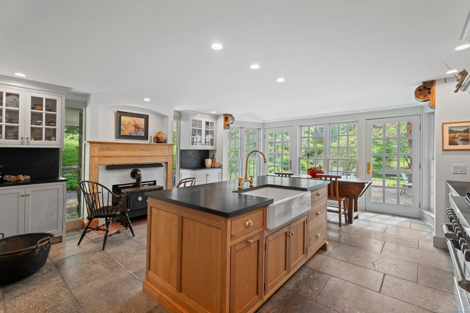 38 Three Bridges Road Photo 7