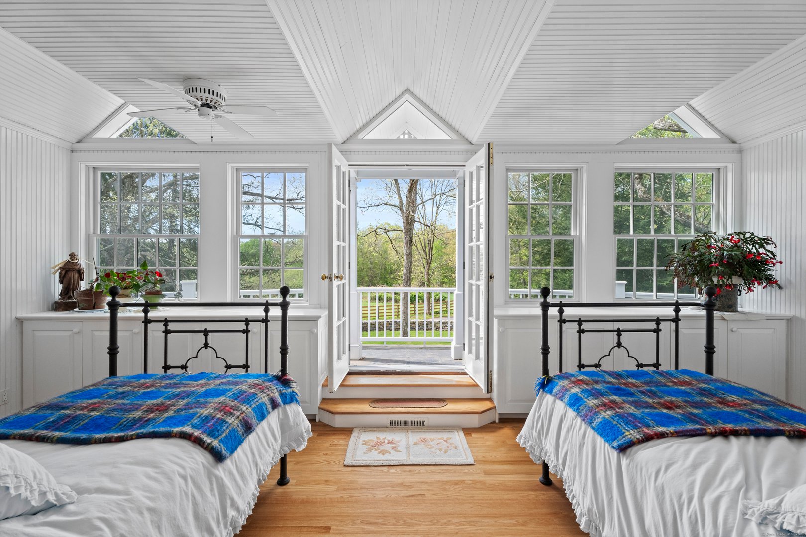 38 Three Bridges Road Photo 19