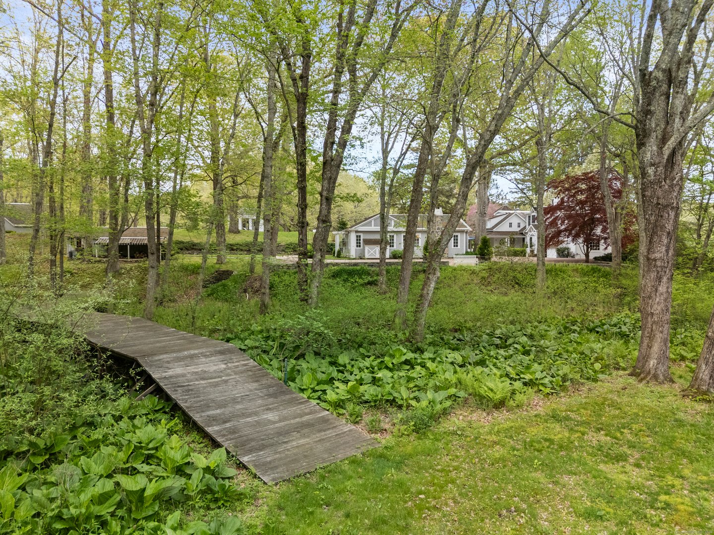 38 Three Bridges Road Photo 31