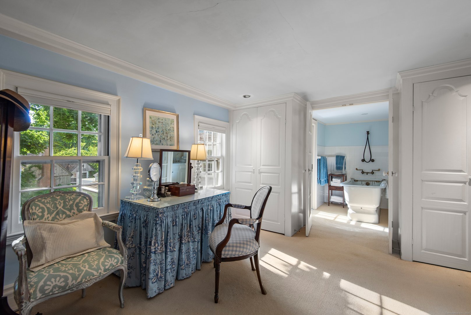 53-1 Selden Road Road Photo 15