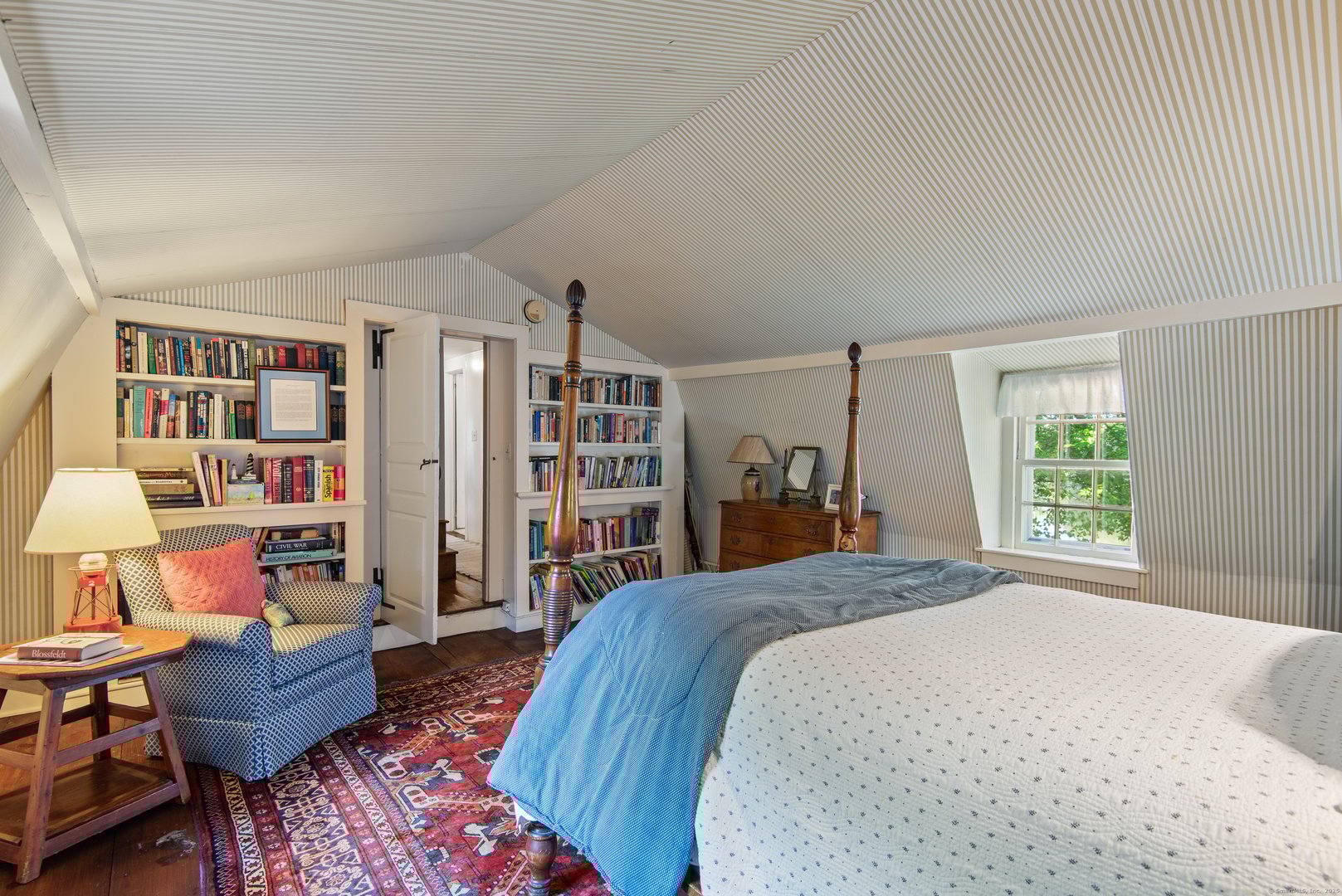 53-1 Selden Road Road Photo 17