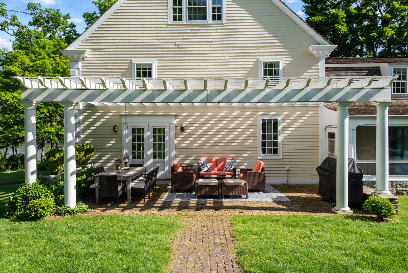 53-1 Selden Road Road Photo 22