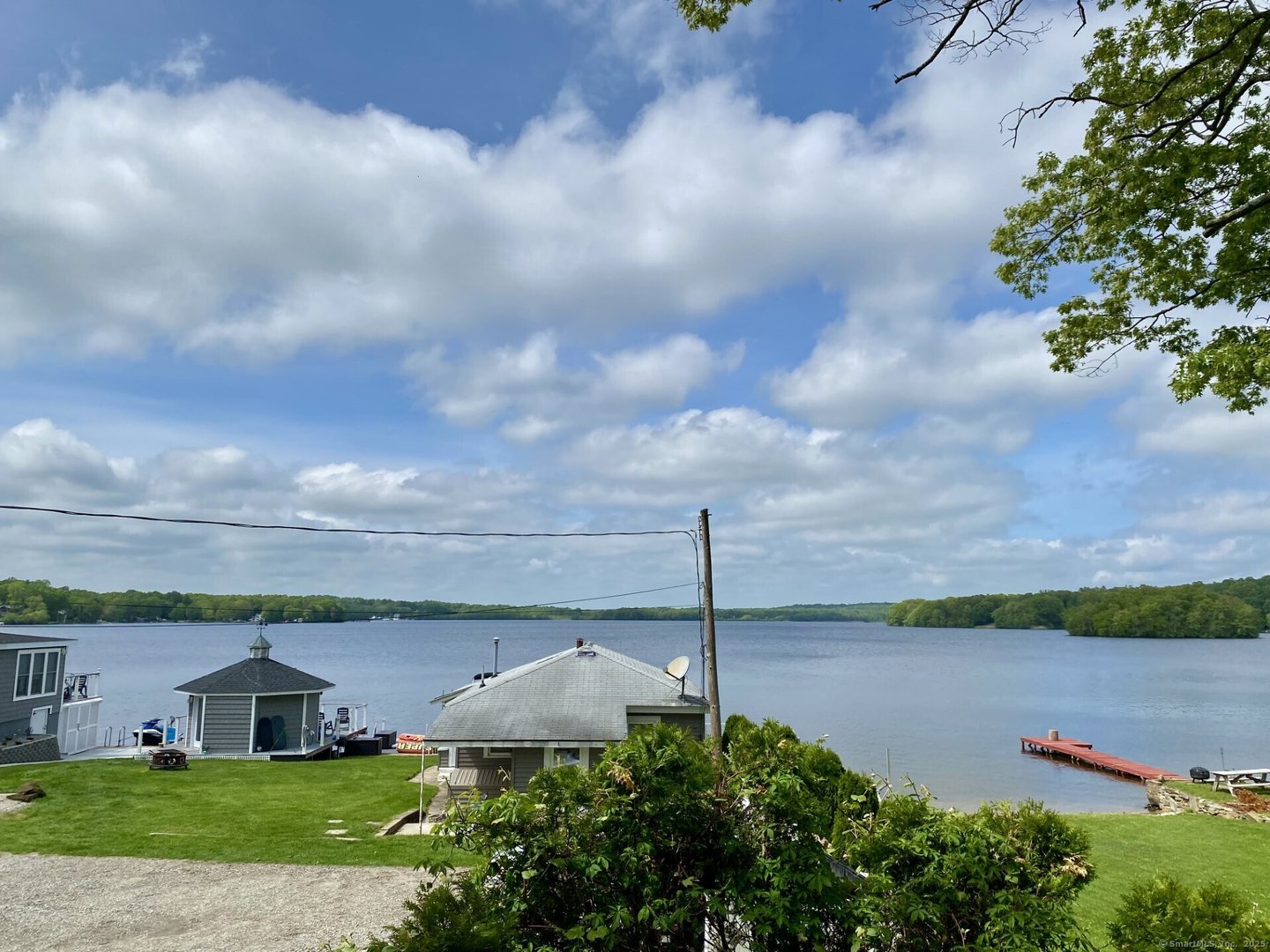 52 Lake View Avenue Photo 2