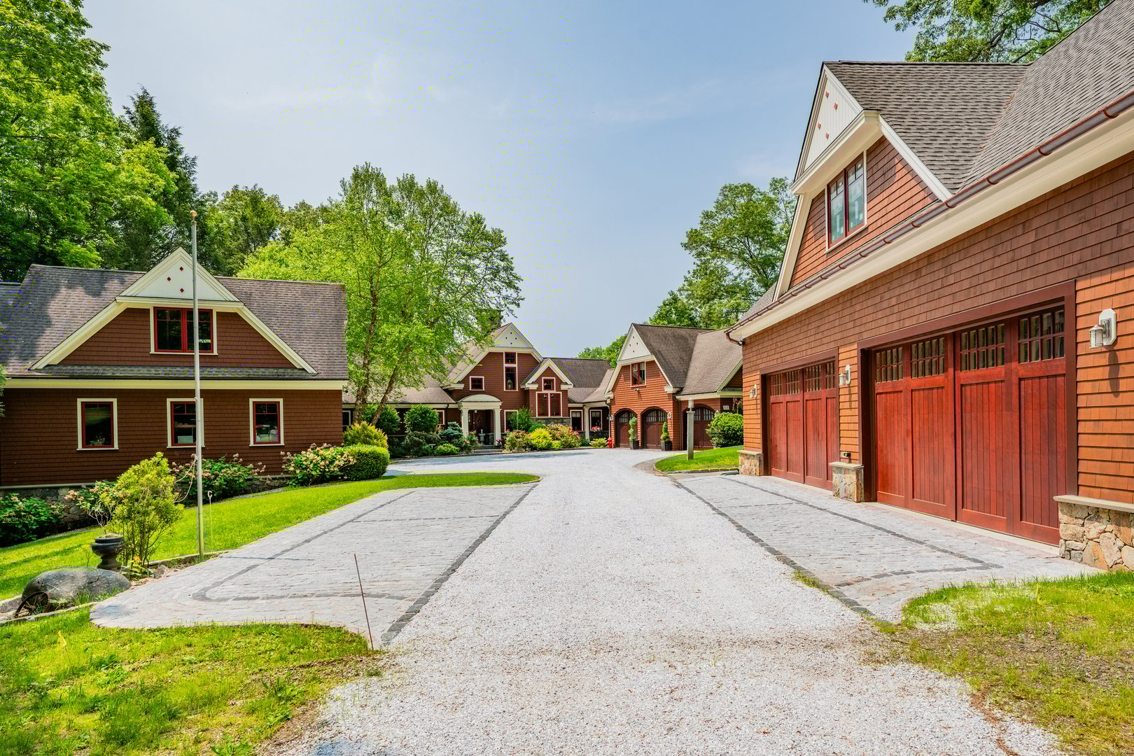 218 Kuhne Road Photo 1