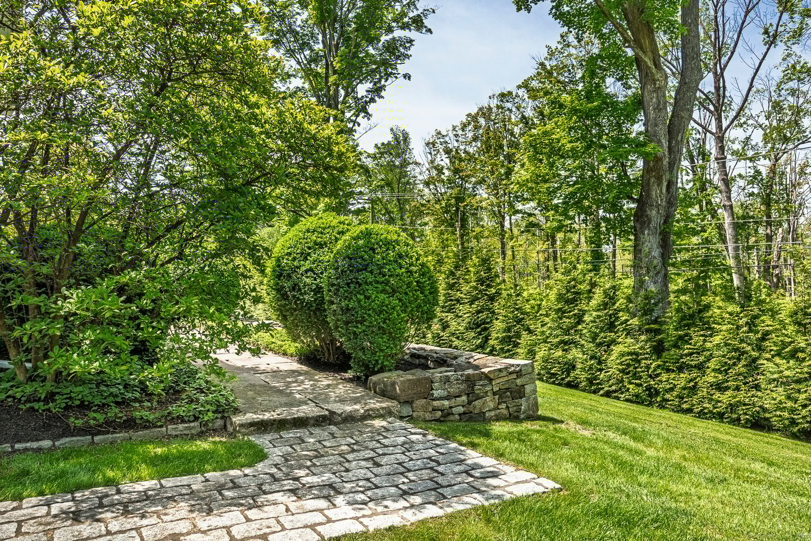 354 Route 7 North Photo 8