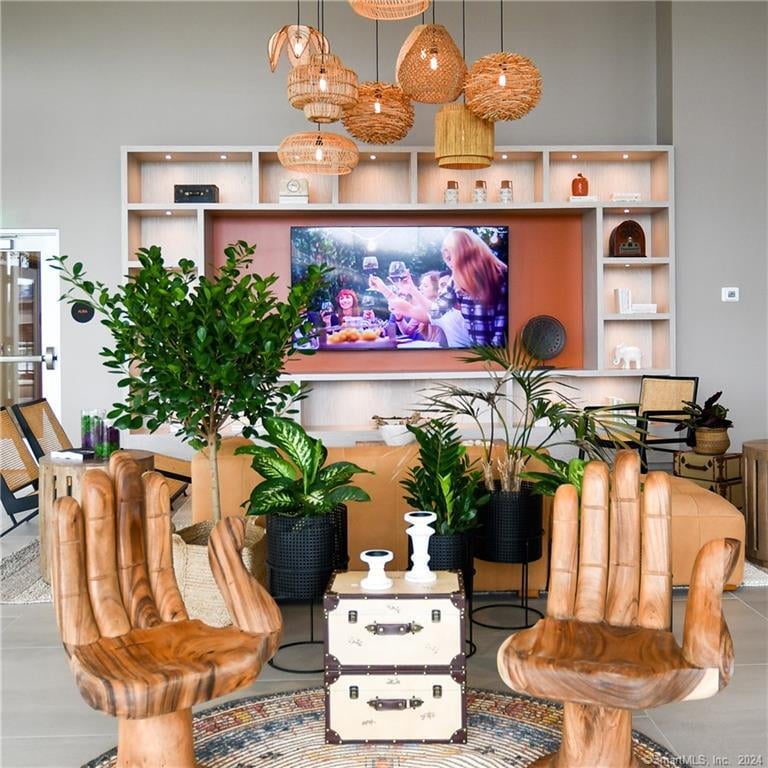 2 Harbor Point Road South  #429 Photo 2