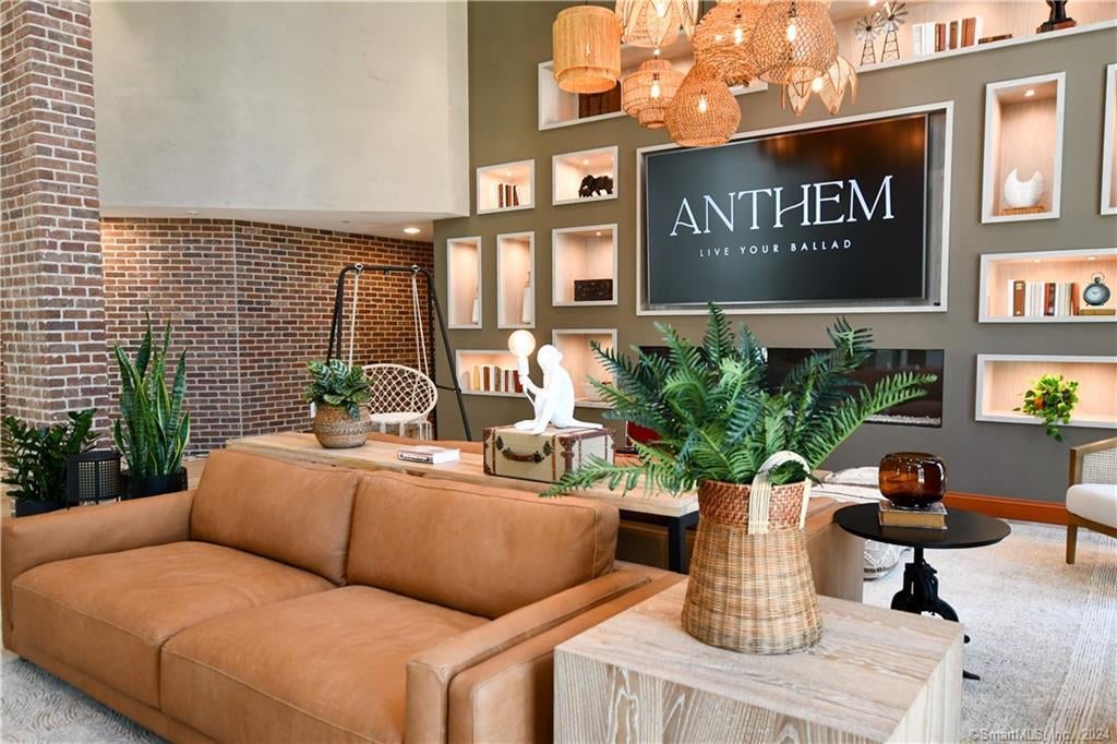 2 Harbor Point Road South  #429 Photo 8