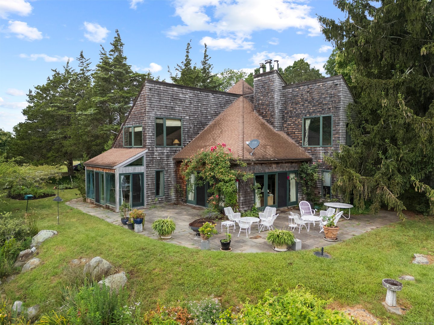 55a Anna Farm Road West Photo 1