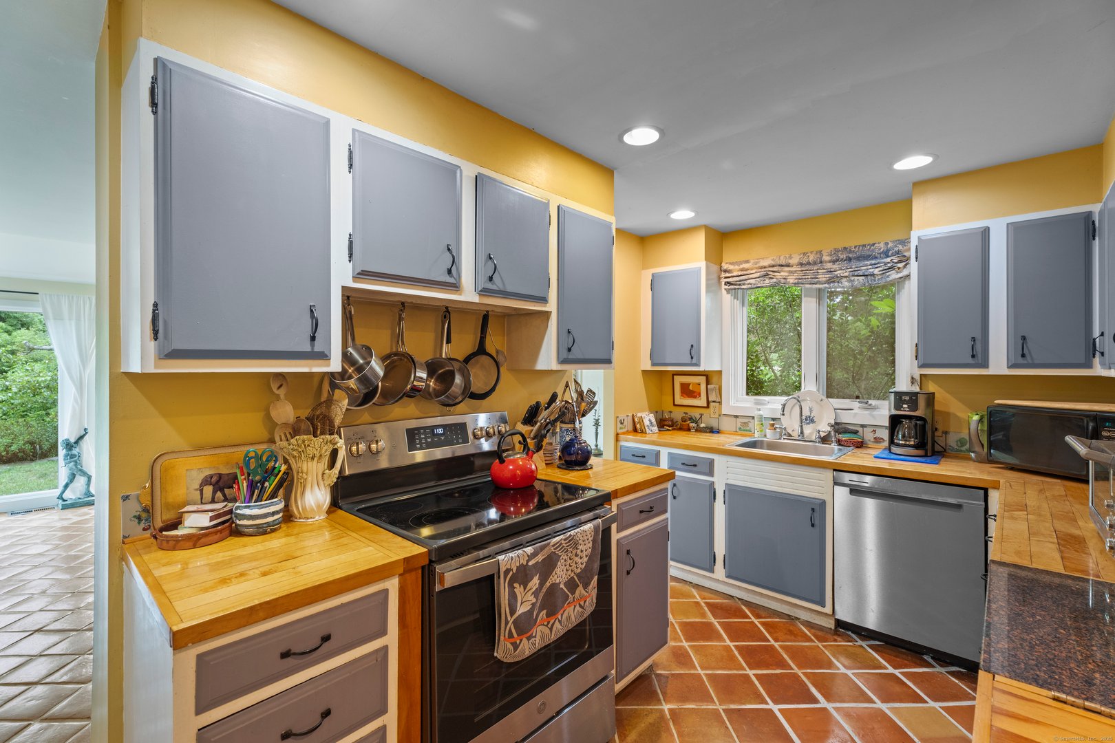 55a Anna Farm Road West Photo 32