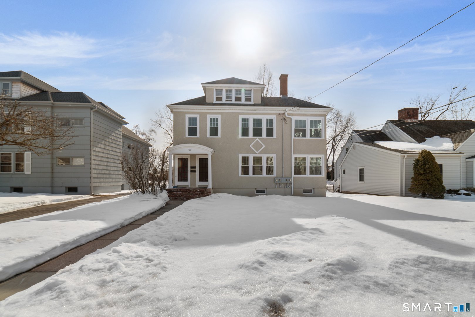 781 Farmington Avenue Photo 1