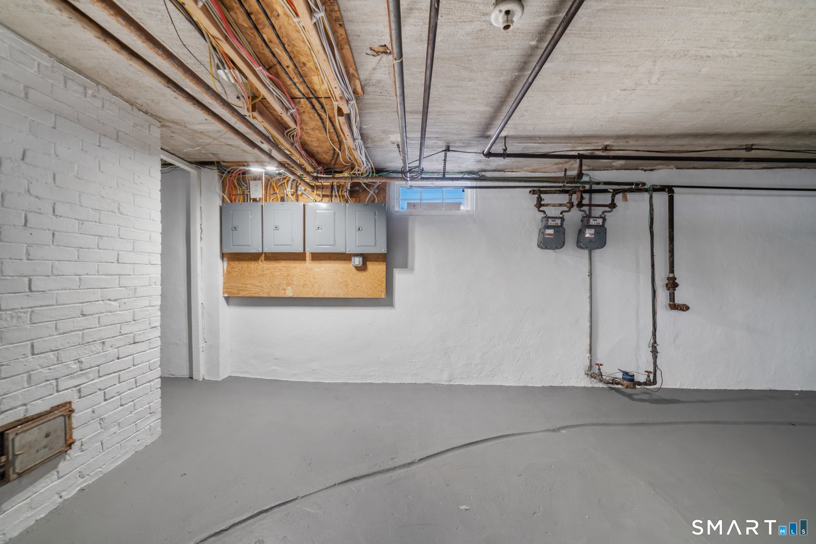 781 Farmington Avenue Photo 23