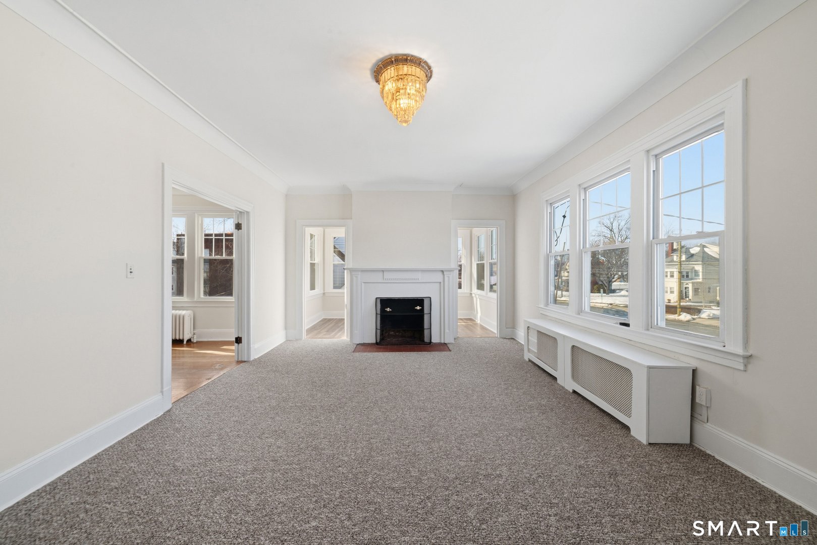 781 Farmington Avenue Photo 24