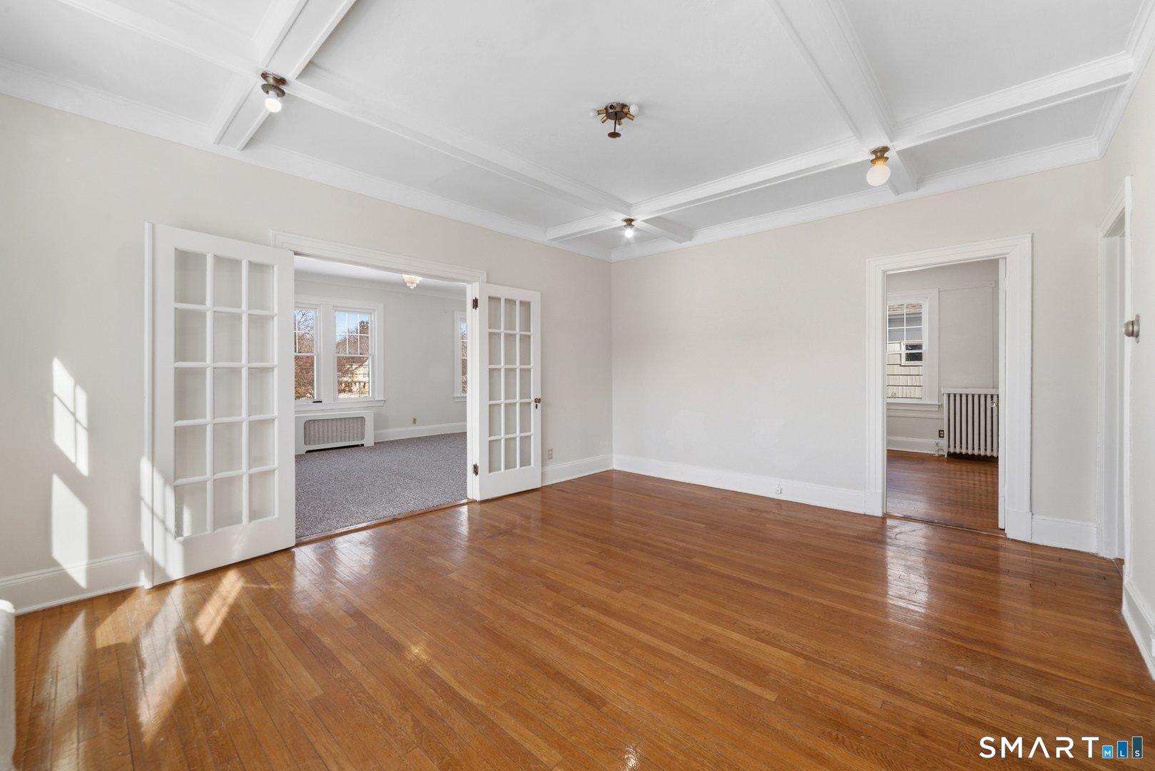 781 Farmington Avenue Photo 27