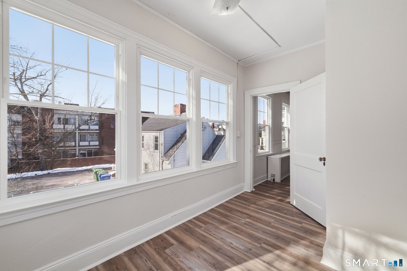 781 Farmington Avenue Photo 31