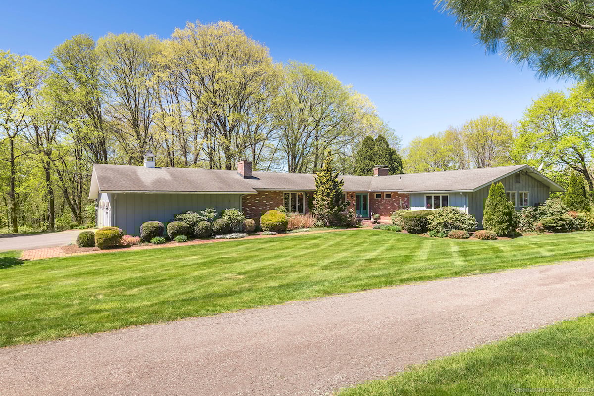 21 South Road Photo 1