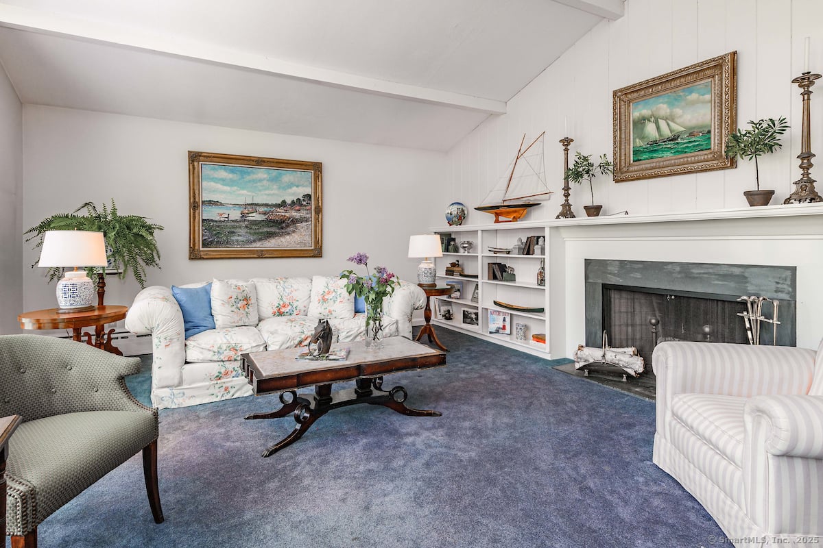 21 South Road Photo 16