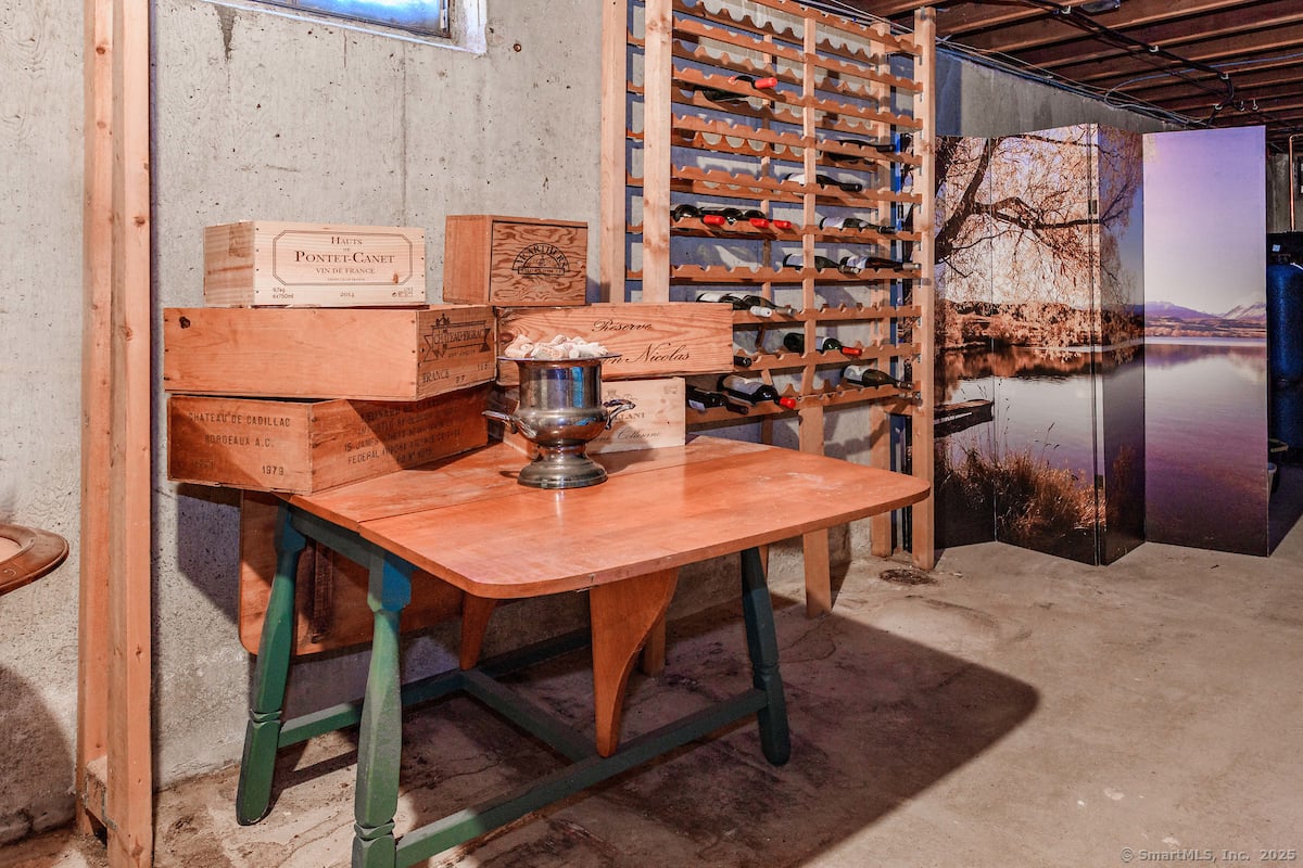 21 South Road Photo 29