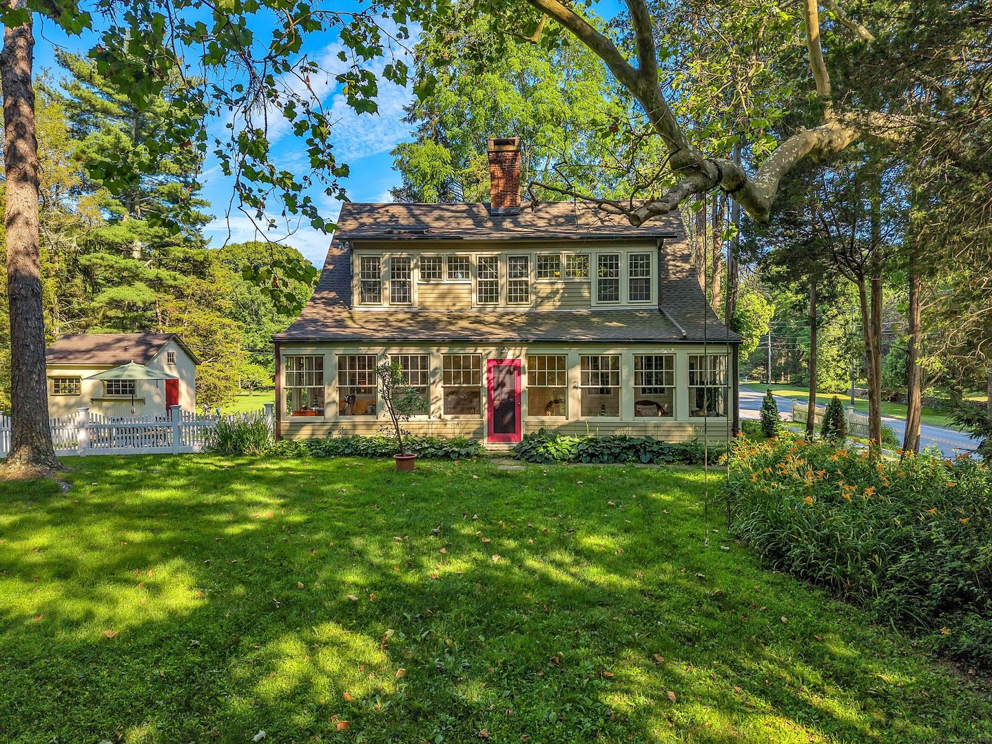 448 Grove Beach Road North Photo 32