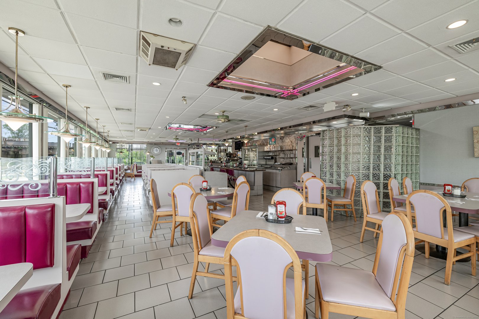 706 Campbell Avenue Photo 3