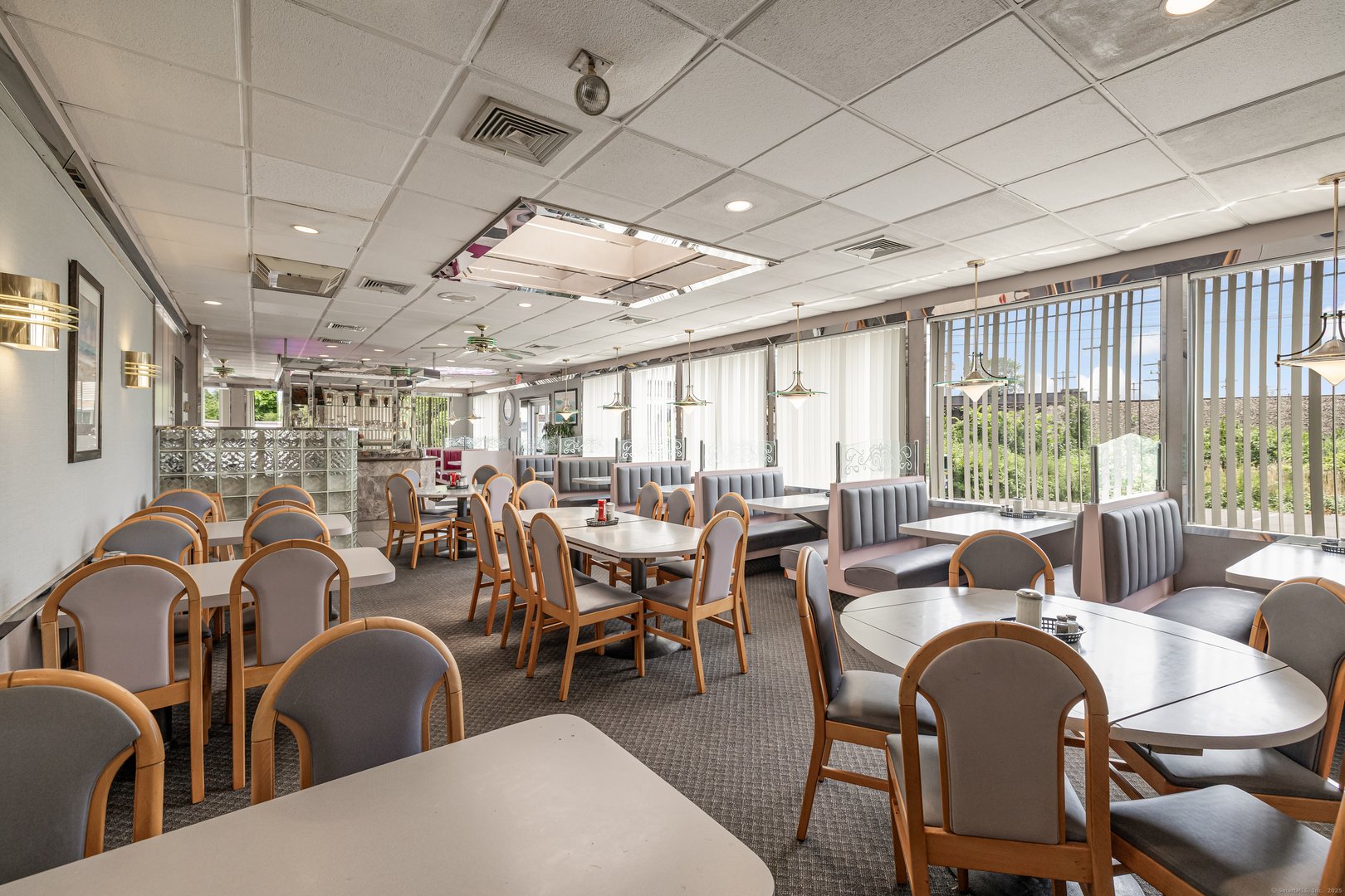 706 Campbell Avenue Photo 7