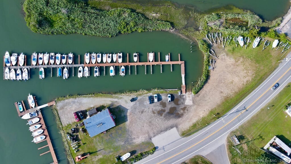 314 Boston Post Road Photo 4