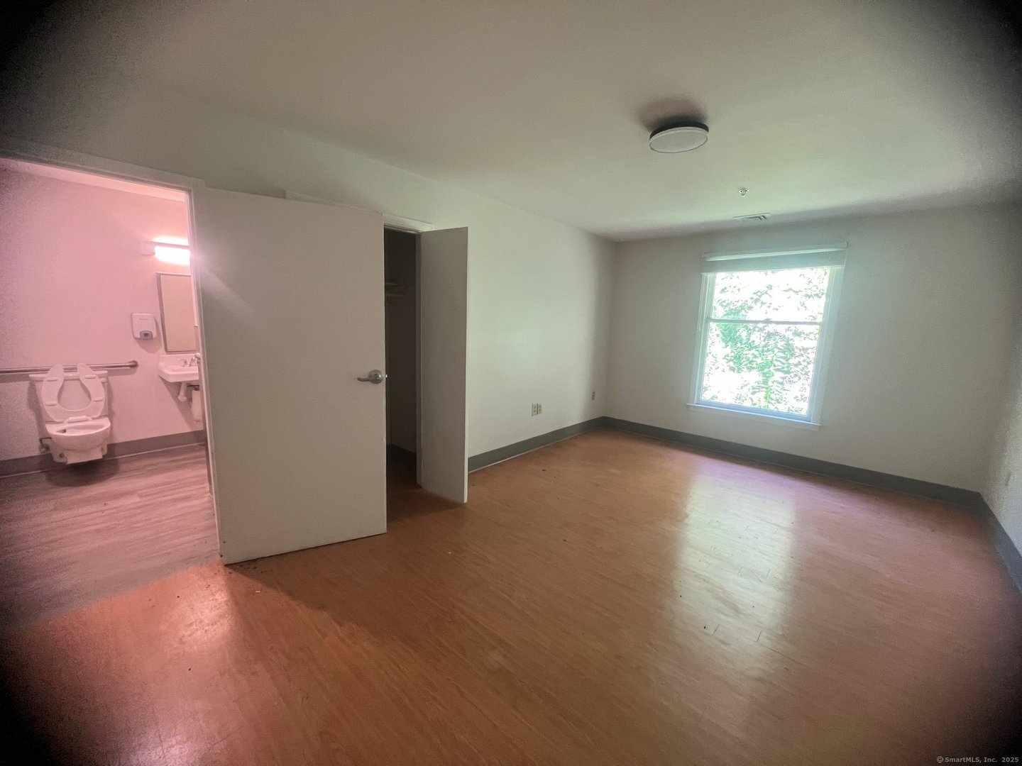 89 Viets Street Photo 5